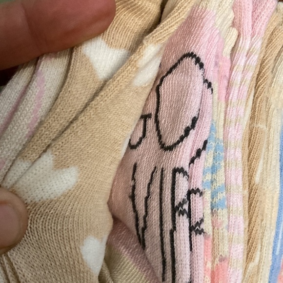 NWT! Rae Dunn GIRLS 10 PACK DONUT ANKLE SOCKS with 3 Bonus Hair Ties - Picture 9 of 12